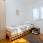 Apartman Slava