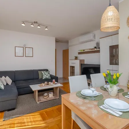 Apartment Slava - Close To The Mall Split